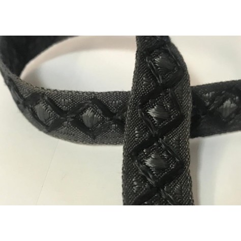 Ruban gros grain Gris de 15 mm orné de fil satin noir : l'accessoire parfait pour vos projets de couture.