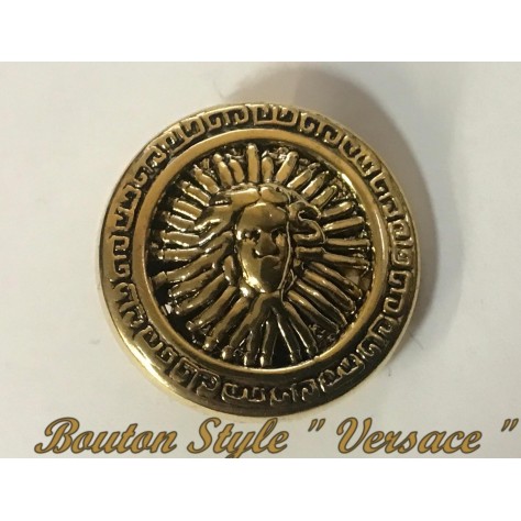 Bouton Doré Style " Versace " Couture.
