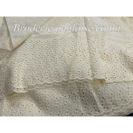 Broderie Anglaise jaune En Tissu  Ajourée En Coton  Au Mètre En Grande Largeur