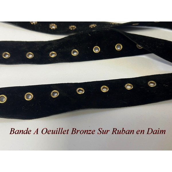 Bande A Oeuillet Bronze Au Mètre Sur Ruban en Daim Noir A Coudre Pour Agrafage et Serrage
