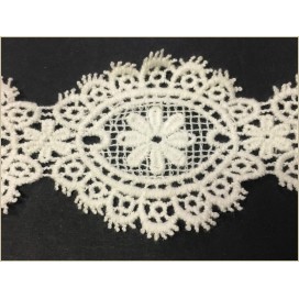 Guipure Brodé En Motif Fleurs Coton Ecru  Au Mètre En 5 Cm A Coudre Pour Customisations Et Loisirs Créatifs.