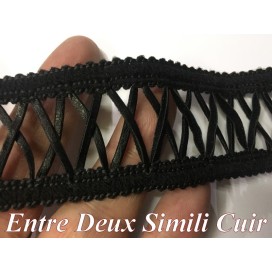 Ruban Entre Deux En Simili Cuir Mat Noir en 4 cm Au Mètre A Coudre.