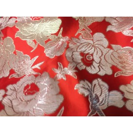 Tissu Brocart Argenté  Sur Fond Rouge Au Mètre De Luxe En Motifs Fleurs Noir Pour Robes, Tailleurs Et Caftans