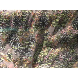 Tissu Mousseline de Soie Imprimé Floral Sur Fond Gris Haute Couture Multicolor Au Mètre.