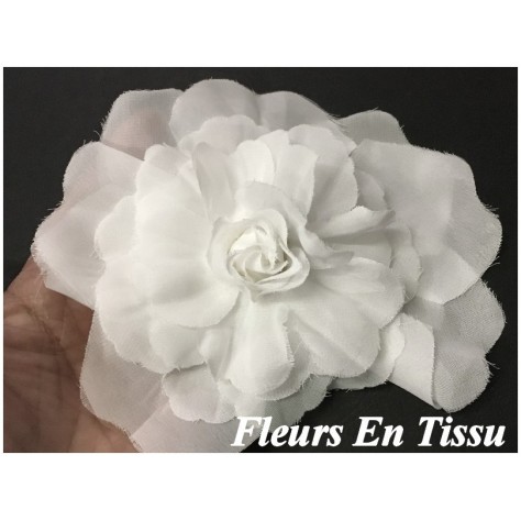 Fleurs En Tissu Blanches A coudre Pour La Décoration Et Customisation