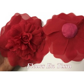Fleurs Rouge En Tissu A coudre Pour La Décoration Et Customisation