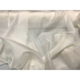 Tissu Voile Uni Ecru Au Mètre En Trés Grande Largeur Pour Rideaux Et Décorations