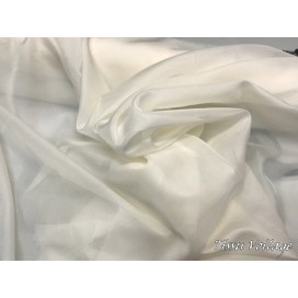 Tissu Voile Uni Ecru Au Mètre En Trés Grande Largeur Pour Rideaux Et Décorations